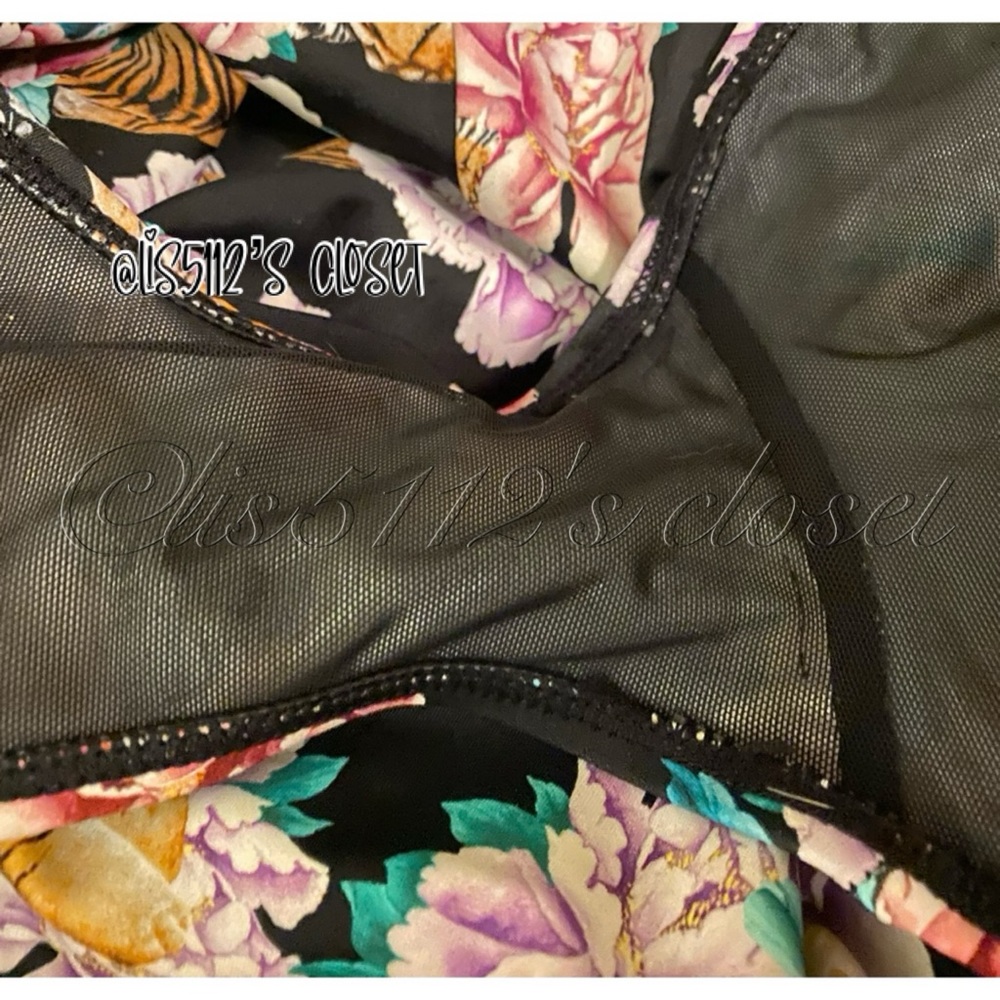 Torrid Black Tiger Floral Strappy Lattice Back Underwire Swimsuit 3X 22 24 - Picture 9 of 15